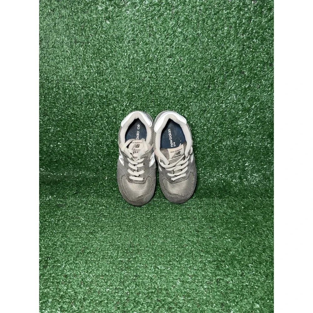 New Balance 574 Toddler Size 8C Grey Walking Shoes Slip On Comfort Sneakers